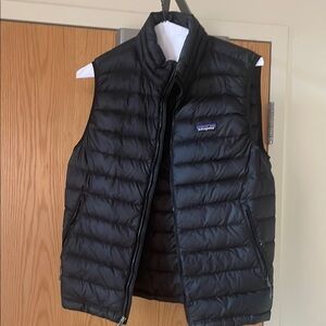 Patagonia Men's Black Puffer Vest